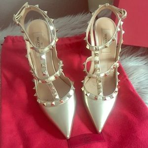 Valentino Rockstuds